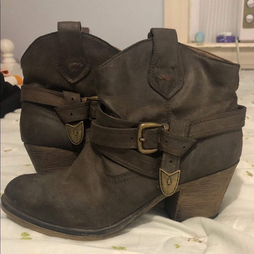 Short Cowgirl Boots